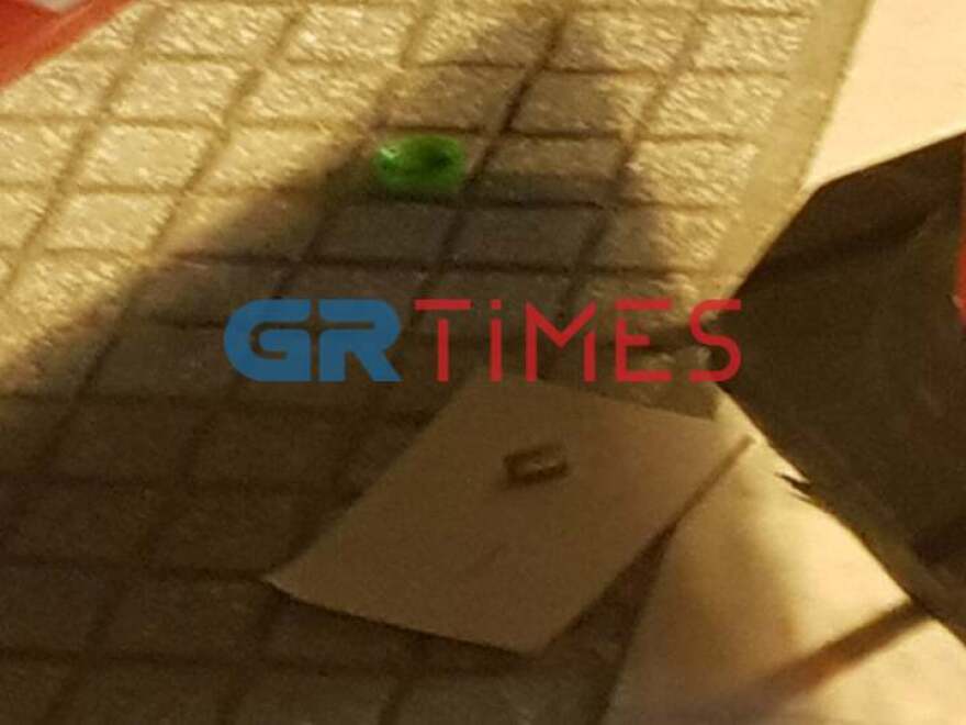 Θεσσαλονίκη: Πυροβολισμοί στην Ερμού - Ένας τραυματίας (βίντεο και φωτογραφίες)