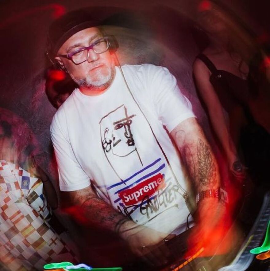 Η Θεσσαλονίκη αποχαιρέτησε τον DJ που πέθανε από ηλεκτροπληξία