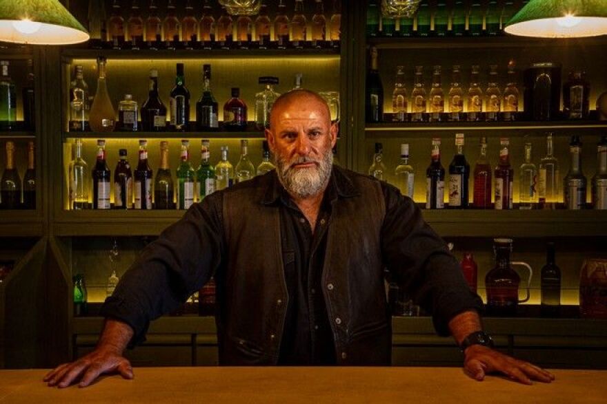 «Κομάντα και Δράκοι» έρχονται στο Mega: Η υπόθεση και οι χαρακτήρες της νέας σειράς μυστηρίου