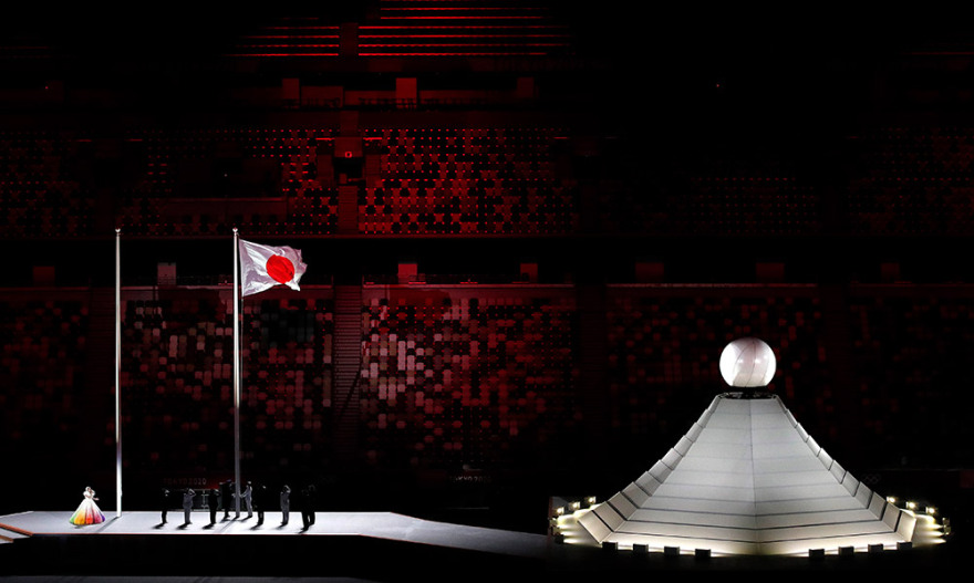 Ολυμπιακοί Αγώνες: Ξεκίνησαν με μια λιτή αλλά γεμάτη συναίσθημα τελετή έναρξης - Δείτε βίντεο και φωτογραφίες 