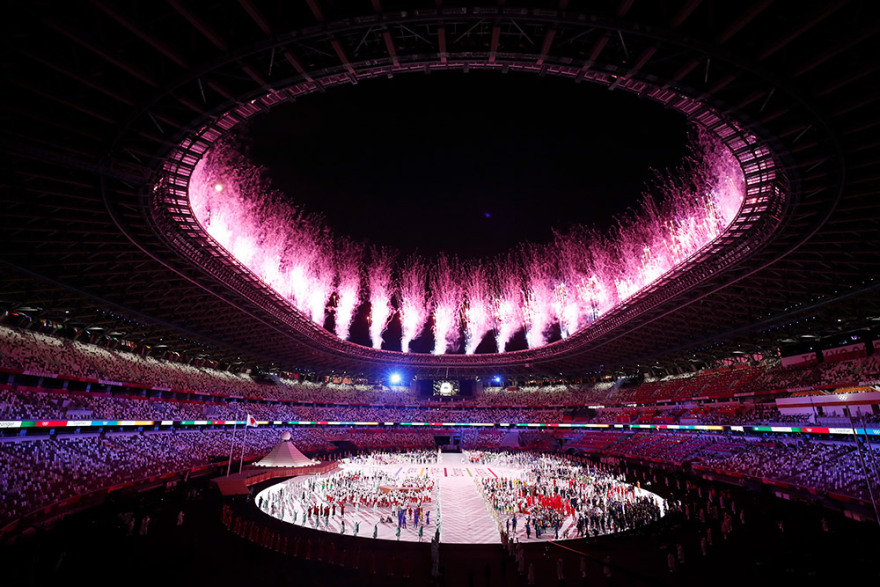 Ολυμπιακοί Αγώνες: Ξεκίνησαν με μια λιτή αλλά γεμάτη συναίσθημα τελετή έναρξης - Δείτε βίντεο και φωτογραφίες 