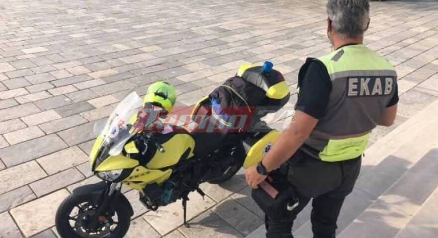 Πάτρα: Νεαρός λιποθύμησε στο δρόμο, λίγη ώρα αφότου είχε εμβολιαστεί