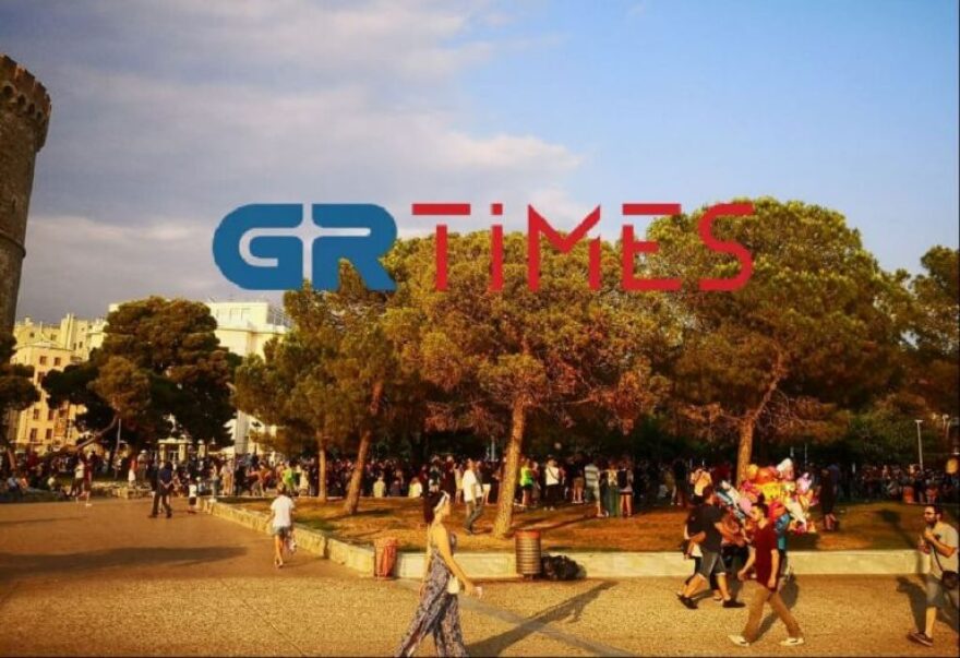 Πορεία αντιεμβολιαστών και στη Θεσσαλονίκη - Δείτε βίντεο και φωτογραφίες