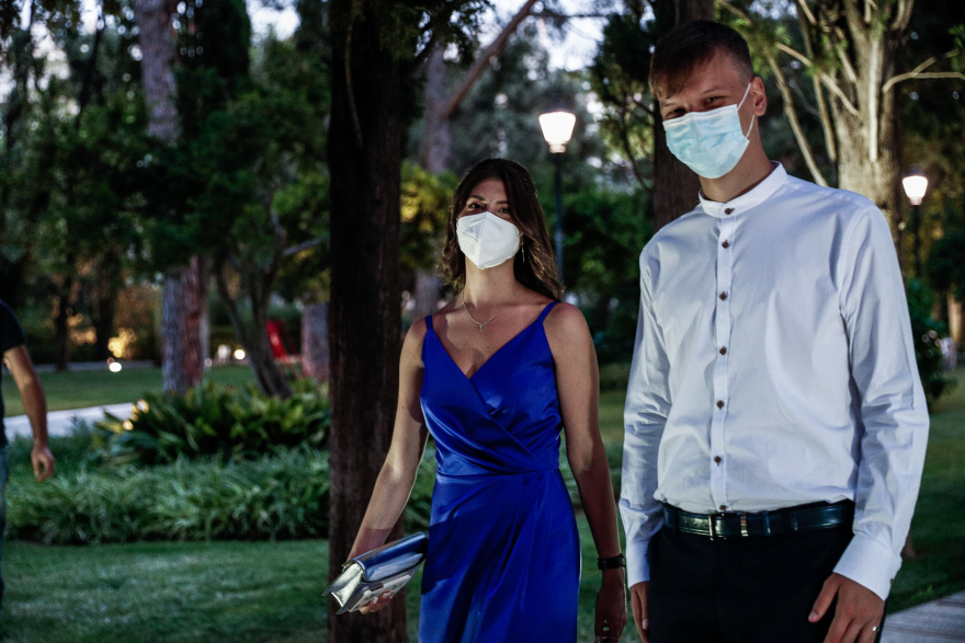 Δεξίωση στο Προεδρικό: Τα πηγαδάκια, το πολιτικό παρασκήνιο και οι στυλιστικές επιλογές 