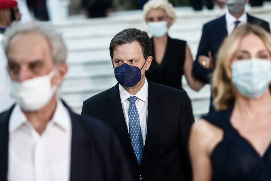 Δεξίωση στο Προεδρικό: Τα πηγαδάκια, το πολιτικό παρασκήνιο και οι στυλιστικές επιλογές 