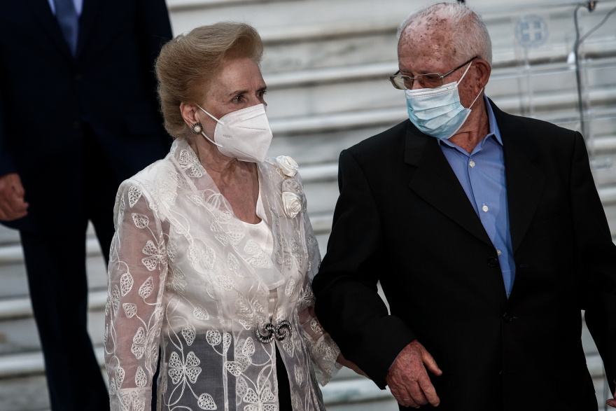 Δεξίωση στο Προεδρικό: Τα πηγαδάκια, το πολιτικό παρασκήνιο και οι στυλιστικές επιλογές 