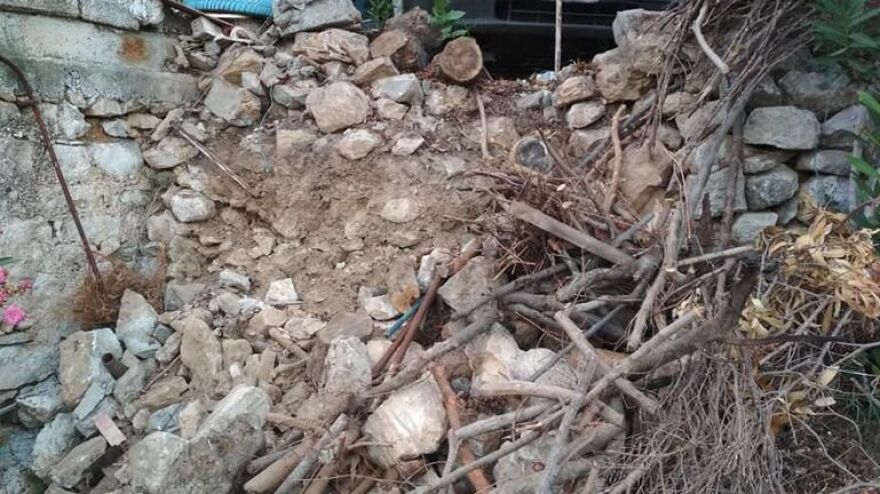 Σεισμός στο Ηράκλειο: Σπασμένες τζαμαρίες και ρωγμές στους τοίχους άφησε πίσω της η δόνηση των 4,8 Ρίχτερ