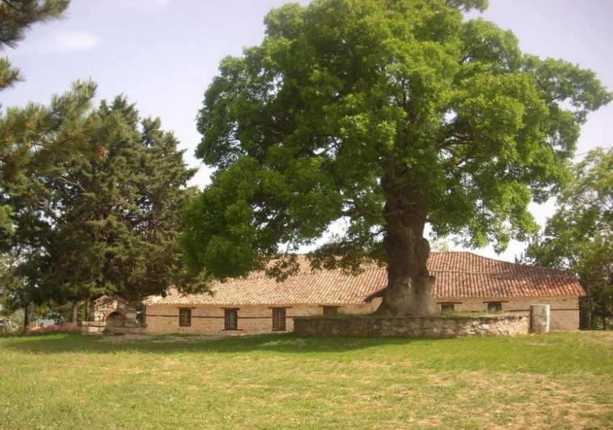 Αρχαίοι Έλληνες φιλόσοφοι σε τοιχογραφίες χριστιανικών ναών μαζί με αγίους!