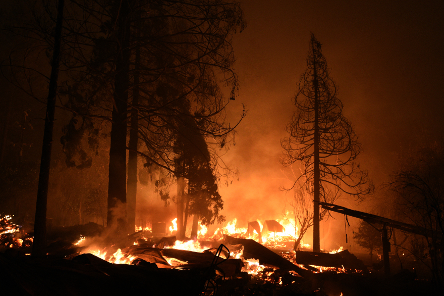 ΗΠΑ: Χάος από τις πυρκαγιές στην Καλιφόρνια - Έχουν απομακρυνθεί πάνω από 8.400 κάτοικοι (βίντεο)