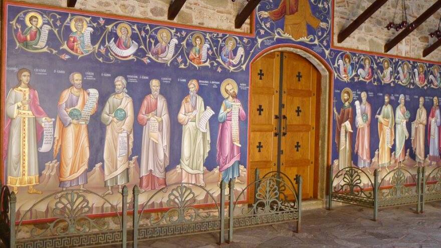 Αρχαίοι Έλληνες φιλόσοφοι σε τοιχογραφίες χριστιανικών ναών μαζί με αγίους!