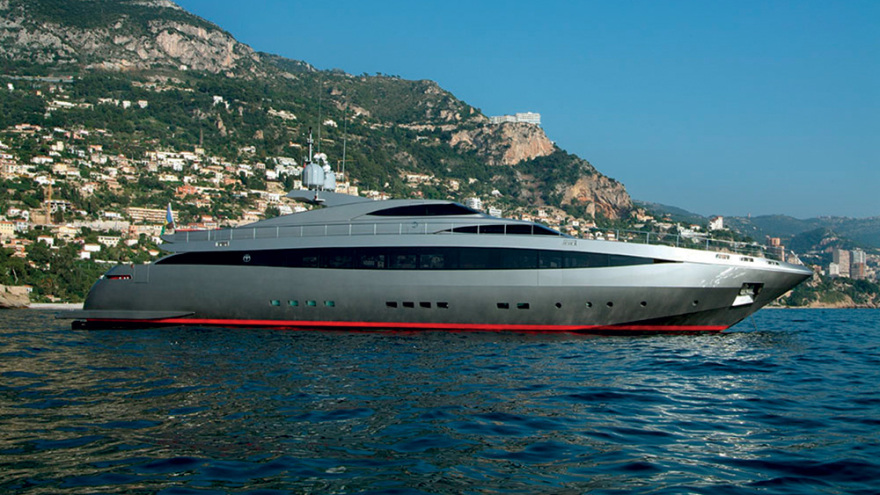 Φίλιππος Γλύξμπουργκ: Πριγκιπική ζωή στο Πόρτο Χέλι με το super yacht της συζύγου του - Δείτε φωτογραφίες