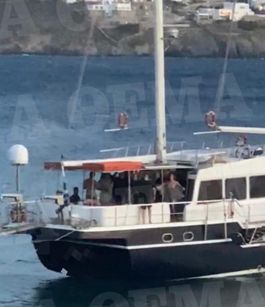 Μύκονος: Δείτε βίντεο από κορωνοπάρτι σε σκάφος - Σαρώνουν οι έφοδοι του Λιμενικού