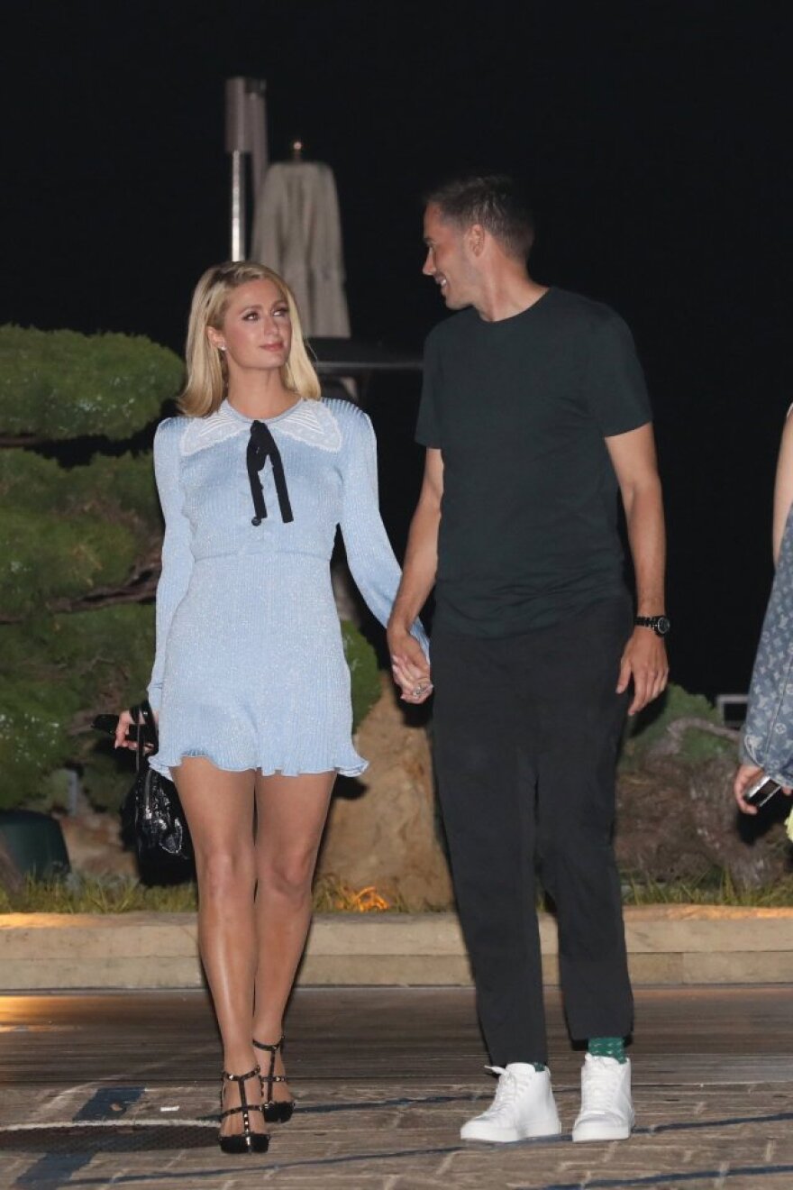 Πάρις Χίλτον: Διέψευσε τις φήμες περί εγκυμοσύνης - «Θα περιμένω μετά τον γάμο», δήλωσε