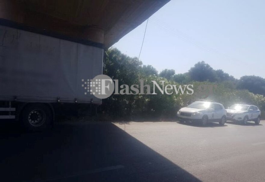 Νταλίκα με δεκάδες κλεμμένες μπαταρίες οχημάτων εντοπίστηκε στα Χανιά (φωτογραφίες)