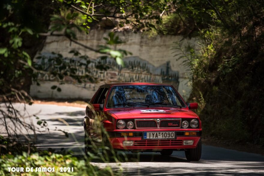 Tour de Samos 2021: Πραγματοποιήθηκε για τρίτη φορά η παρέλαση ιστορικών αυτοκινήτων στη Σάμο