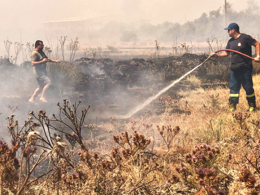 Φωτιά και στην Ερμιονίδα Αργολίδας - Δείτε φωτογραφίες