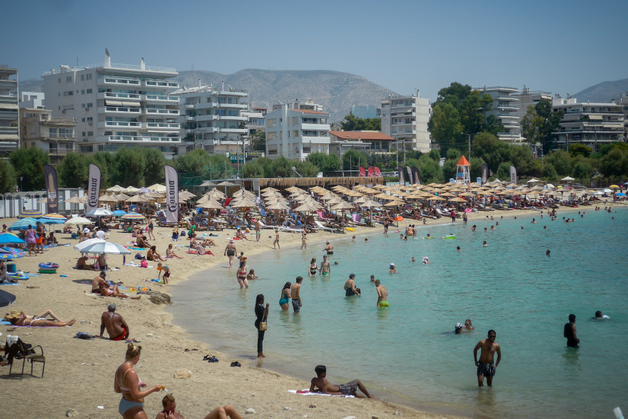 Καιρός - Ακραίος καύσωνας διαρκείας: Σε ποιες περιοχές θα δούμε 46άρια τη Δευτέρα - Νέοι χάρτες