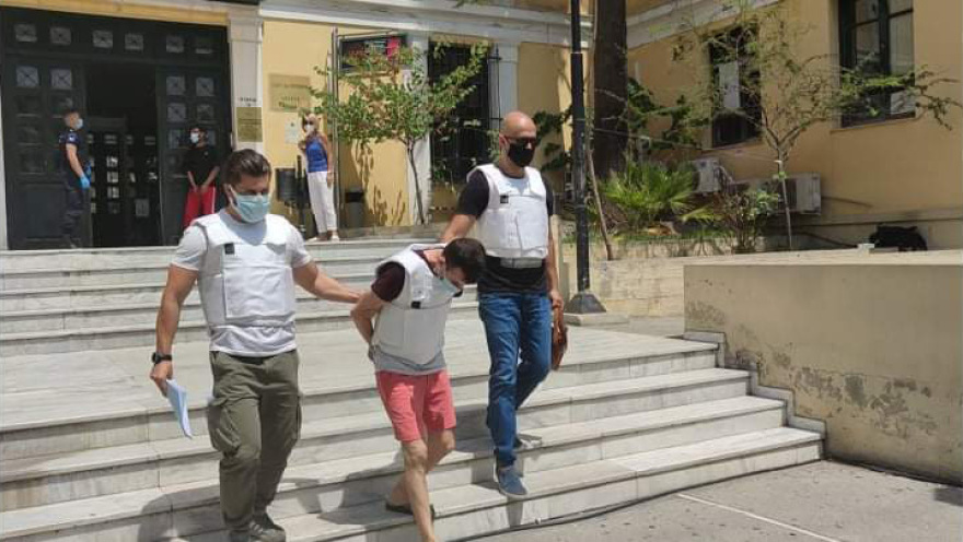 Δάφνη: Την δολοφόνησε με μαχαίρι 28 εκατοστών – Ποινική δίωξη για ανθρωποκτονία με δόλο στον 40χρονο