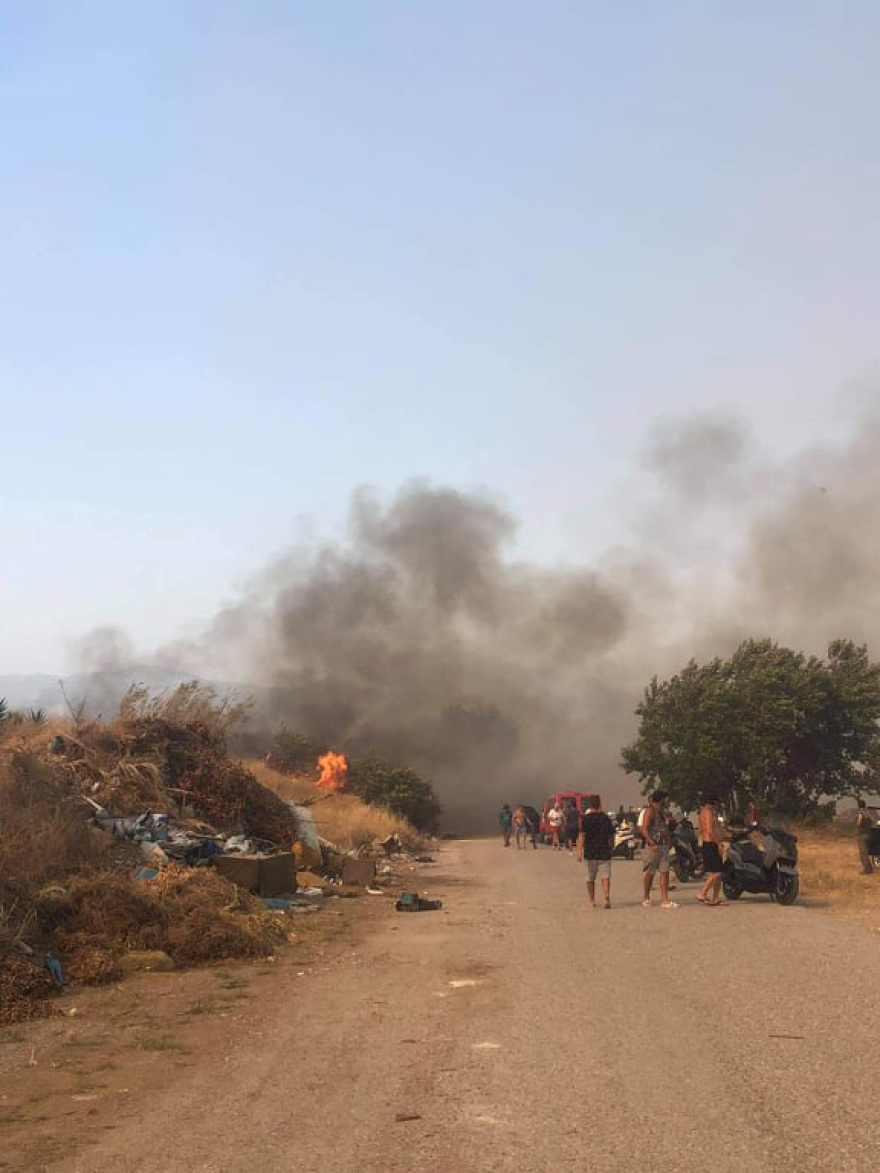 Μεγάλη φωτιά στην Αχαΐα: Κάηκαν σπίτια στη Ζήρια - Κλειστή η Εθνική Οδός - Εκκενώθηκε και ο Λόγγος