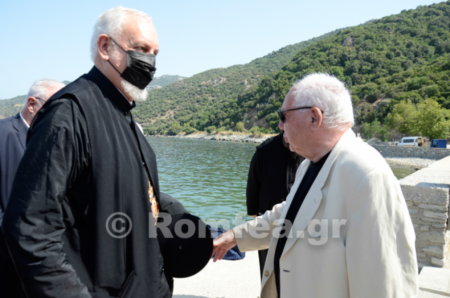 Στο Άγιον Όρος ο Μητροπολίτης Χαλκηδόνος Εμμανουήλ