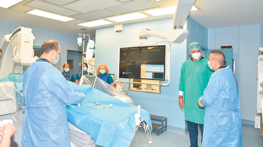 Άρθρο Κικίλια στο ΘΕΜΑ: «Θα έρθουμε εμείς σε εσάς, όπου κι αν είστε, να σας εμβολιάσουμε»