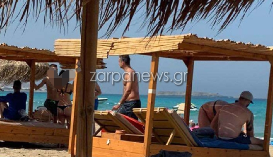 Μητσοτάκης: Για μπάνιο στα Φαλάσαρνα των Χανίων – Δείτε φωτογραφίες