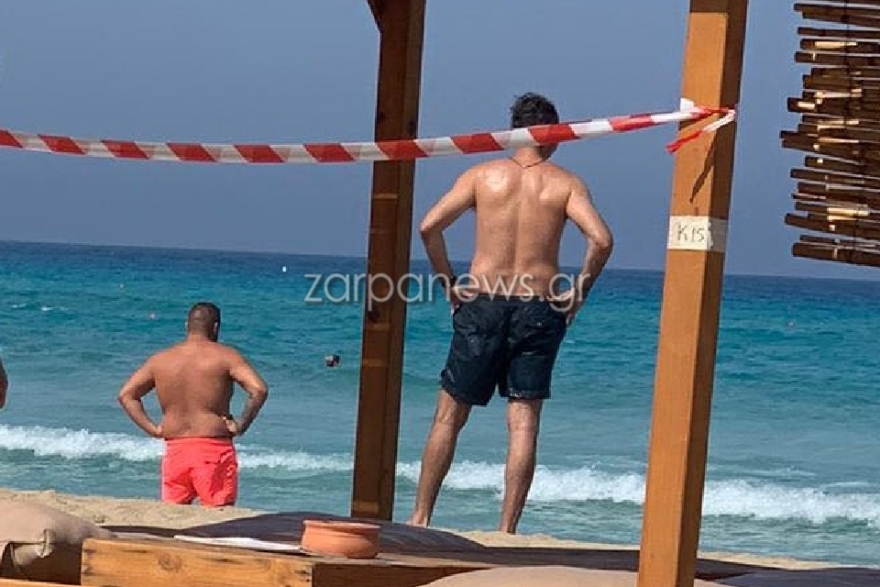 Μητσοτάκης: Για μπάνιο στα Φαλάσαρνα των Χανίων – Δείτε φωτογραφίες