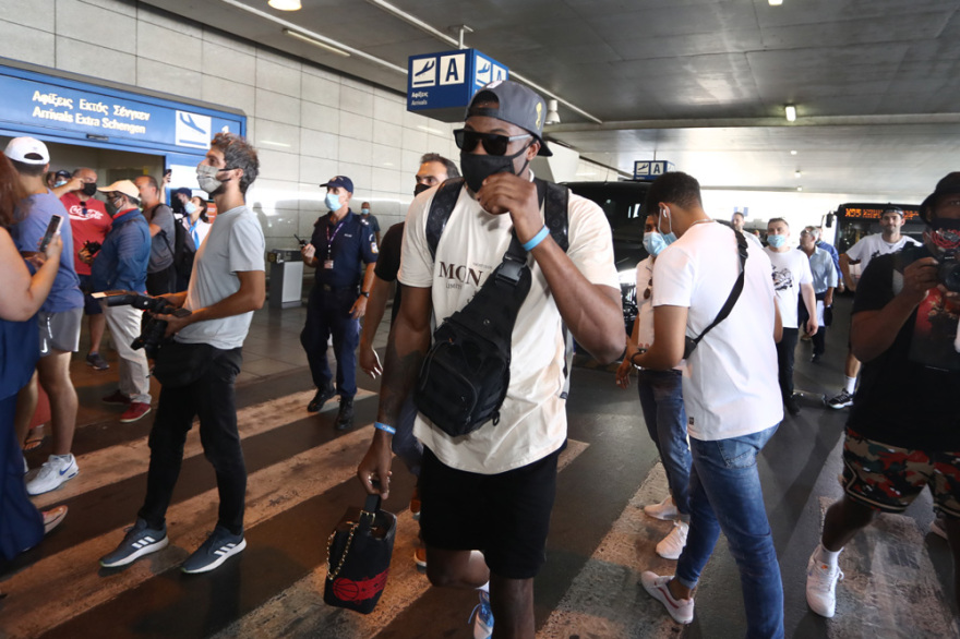 Αντετοκούνμπο - Γιάννης και Θανάσης στην Αθήνα: Θα πάμε το τρόπαιο του ΝΒΑ στα Σεπόλια