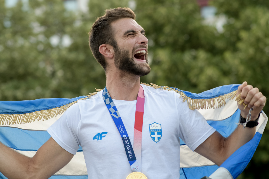 Τα Ιωάννινα «γκρέμισαν τα τείχη» τους για τον Στέφανο Ντούσκο - Δείτε βίντεο από τη θερμή υποδοχή