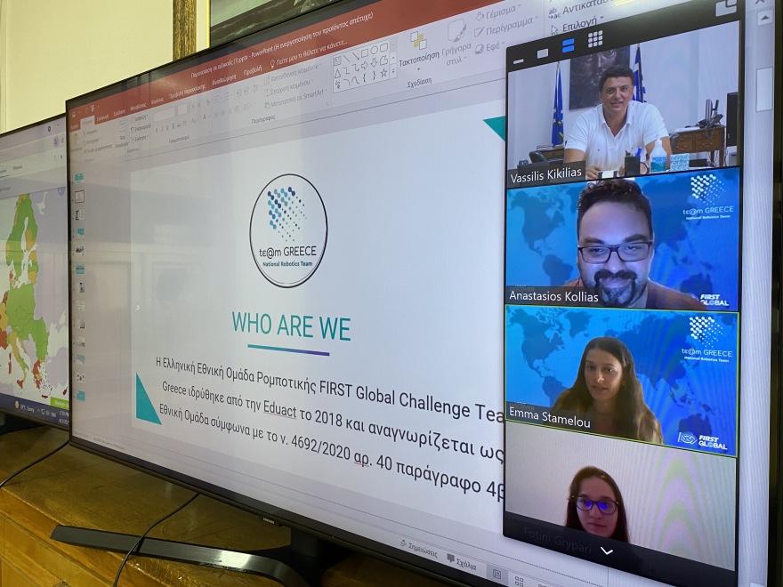 Τηλεδιάσκεψη Κικίλια με την Ελληνική Εθνική Ομάδας Ρομποτικής