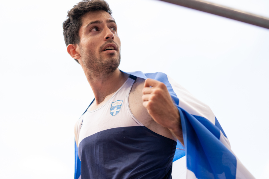 Ολυμπιακοί Αγώνες: Η απονομή του χρυσού μεταλλίου στον Μίλτο Τεντόγλου από τον Χουαντορένα με ήχους από... συρτάκι - Δείτε βίντεο