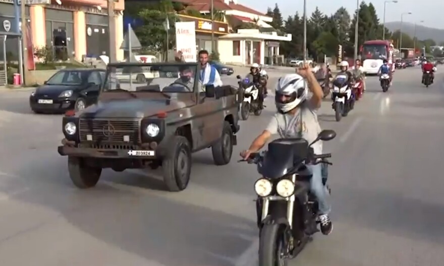 Τα Ιωάννινα «γκρέμισαν τα τείχη» τους για τον Στέφανο Ντούσκο - Δείτε βίντεο από τη θερμή υποδοχή