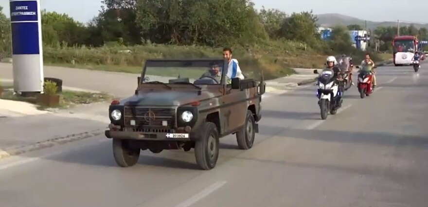 Τα Ιωάννινα «γκρέμισαν τα τείχη» τους για τον Στέφανο Ντούσκο - Δείτε βίντεο από τη θερμή υποδοχή