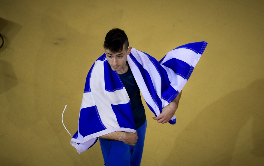 Ολυμπιακοί Αγώνες: Η απονομή του χρυσού μεταλλίου στον Μίλτο Τεντόγλου από τον Χουαντορένα με ήχους από... συρτάκι - Δείτε βίντεο