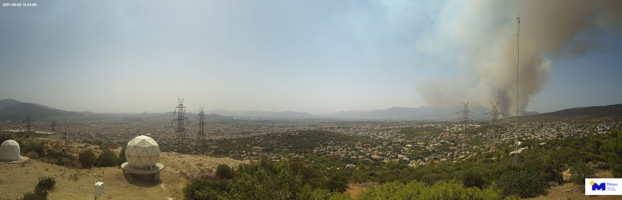 Φωτιά στη Βαρυμπόμπη:  Σε πολλές εστίες η πυρκαγιά -  Αναζωπύρωση με συνεχείς εκρήξεις - Τέταρτο μήνυμα από το 112