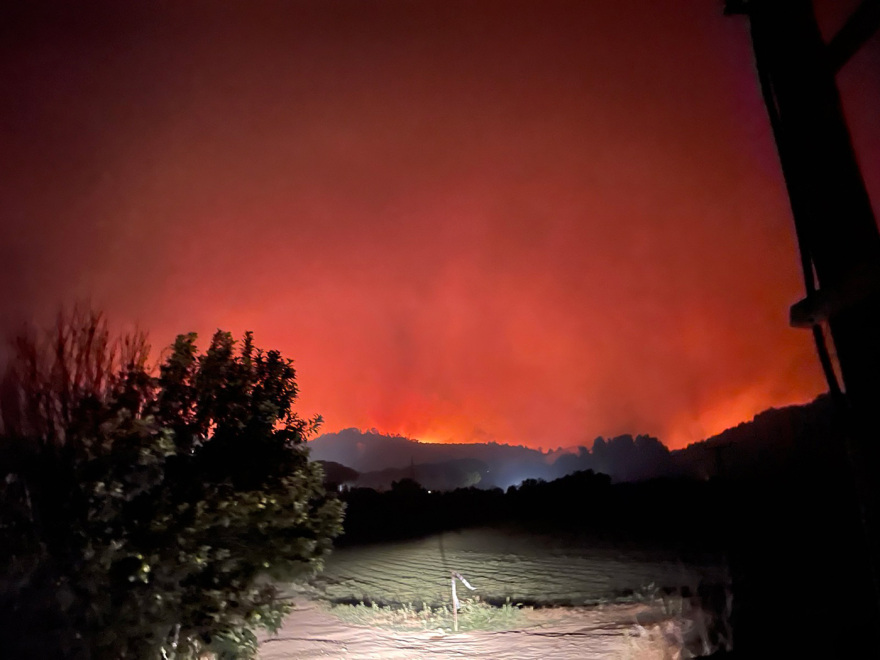 Δύσκολη η κατάσταση στην Αρχαία Ολυμπία: Μάχη για να σωθεί η Ολυμπιακή Ακαδημία από τις φλόγες