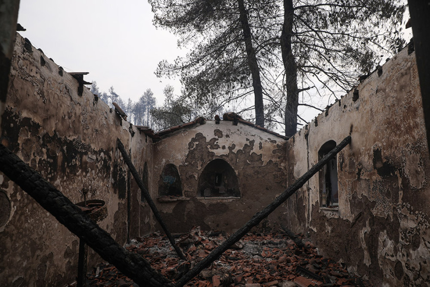 Ξέφυγε η φωτιά στην Εύβοια: Στον Δήμο Ιστιαίας - Αιδηψού οι φλόγες - Εισήγηση για εκκένωση σε Μαντούδι και Κυμάσι 