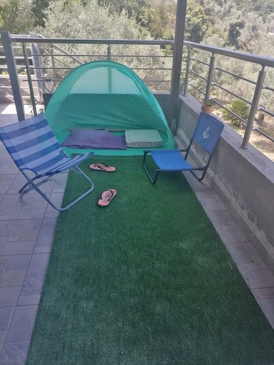 Φωτιά στην Εύβοια: Συγκλονίζει η μαρτυρία γυναίκας που έχασε το σπίτι της στο Αχλάδι