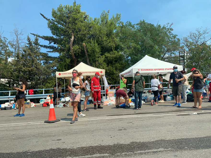 Φωτιά στην Αττική: Πάνω από 300 σπίτια με ζημιές - «Χάσαμε τις περιουσίες μας» λένε οι κάτοικοι
