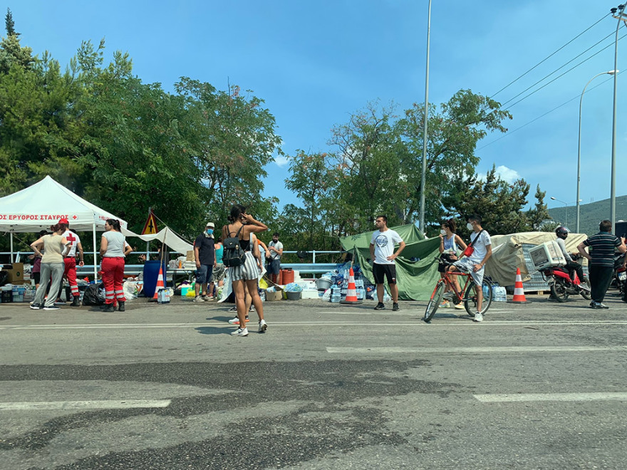 Φωτιά στην Αττική: Πάνω από 300 σπίτια με ζημιές - «Χάσαμε τις περιουσίες μας» λένε οι κάτοικοι