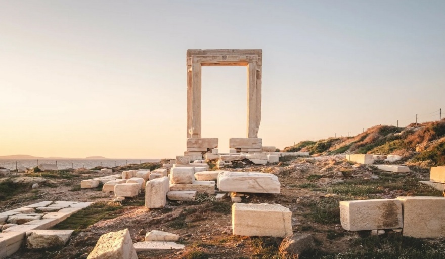 Nάξος και Σίφνος στους ξεχωριστούς προορισμούς του κόσμου