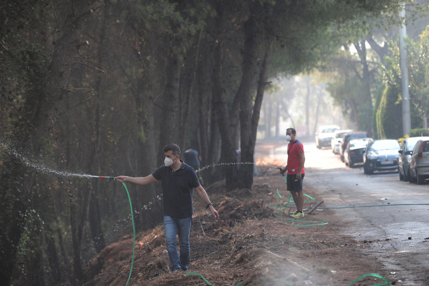 Φωτιά στην Αττική: Οδοιπορικό του protothema.gr στα καμένα - «Εικόνες Αποκάλυψης» στους Θρακομακεδόνες