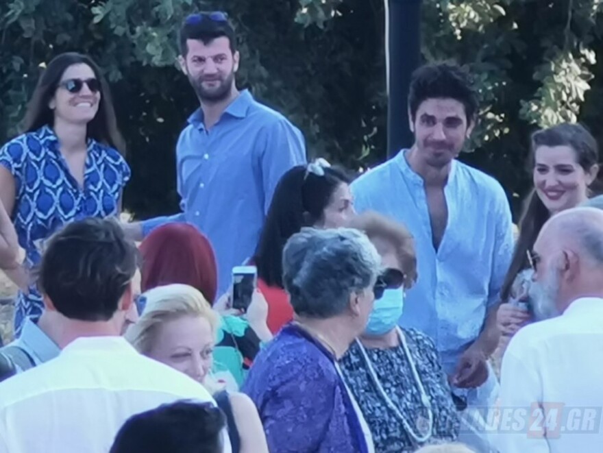 Δανάη Μιχαλάκη - Γιώργος Παπαγεωργίου: Ο λαμπερός γάμος στη Σύρο και το love story