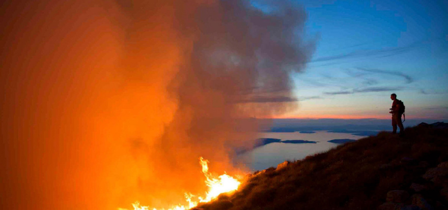 Τα Βαλκάνια φλέγονται: Καταστροφικές πυρκαγιές από την Τουρκία μέχρι την Κροατία και την Ιταλία