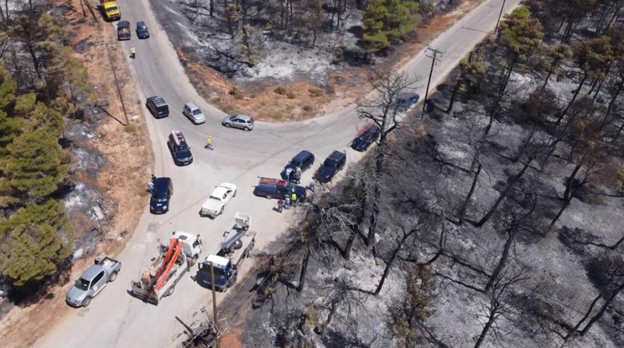 ΔΕΔΔΗΕ: Χωρίς ρεύμα παραμένουν 10.000 νοικοκυριά στις πυρόπληκτες περιοχές