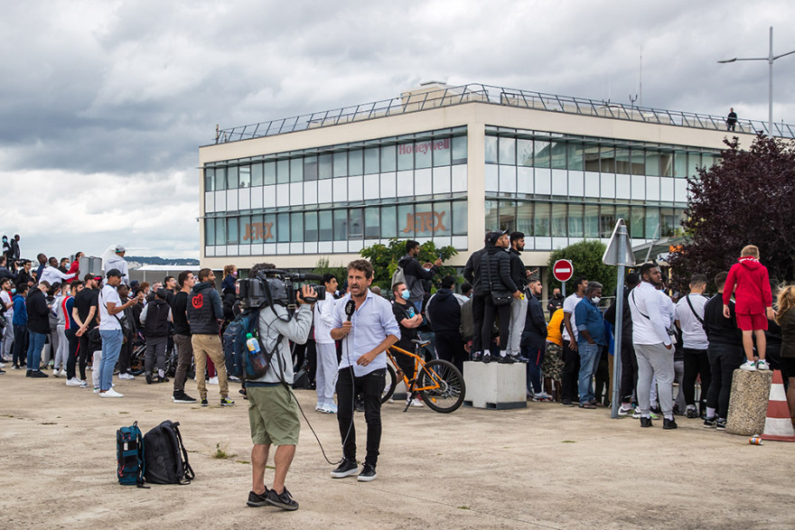 Δεν έχει τέλος το θρίλερ με τον Μέσι: «Σφήνα» από την Τσέλσι, ενώ οι Παριζιάνοι διοργανώνουν υποδοχή