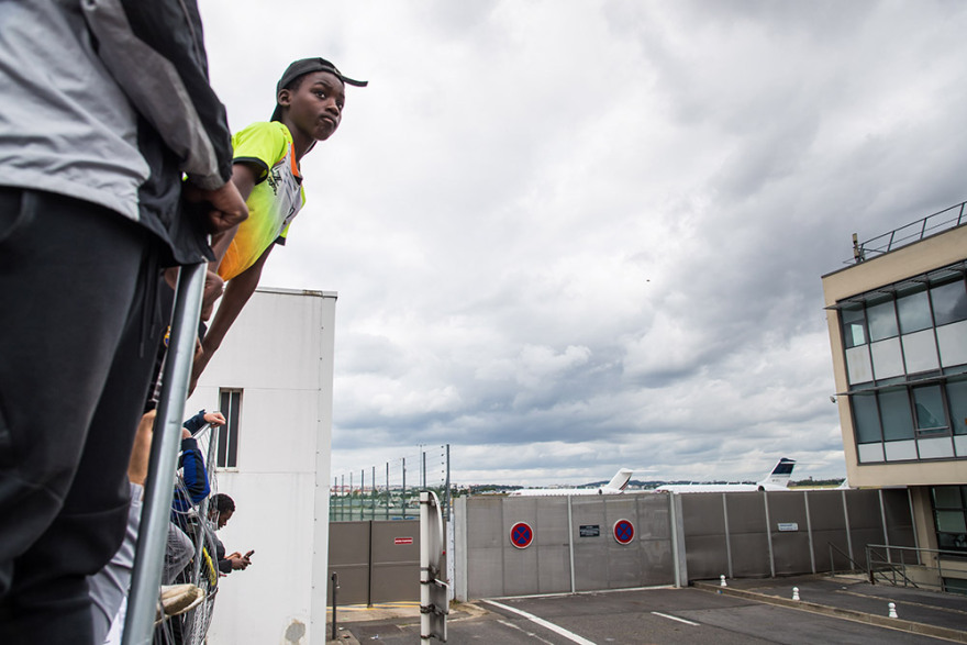 Δεν έχει τέλος το θρίλερ με τον Μέσι: «Σφήνα» από την Τσέλσι, ενώ οι Παριζιάνοι διοργανώνουν υποδοχή