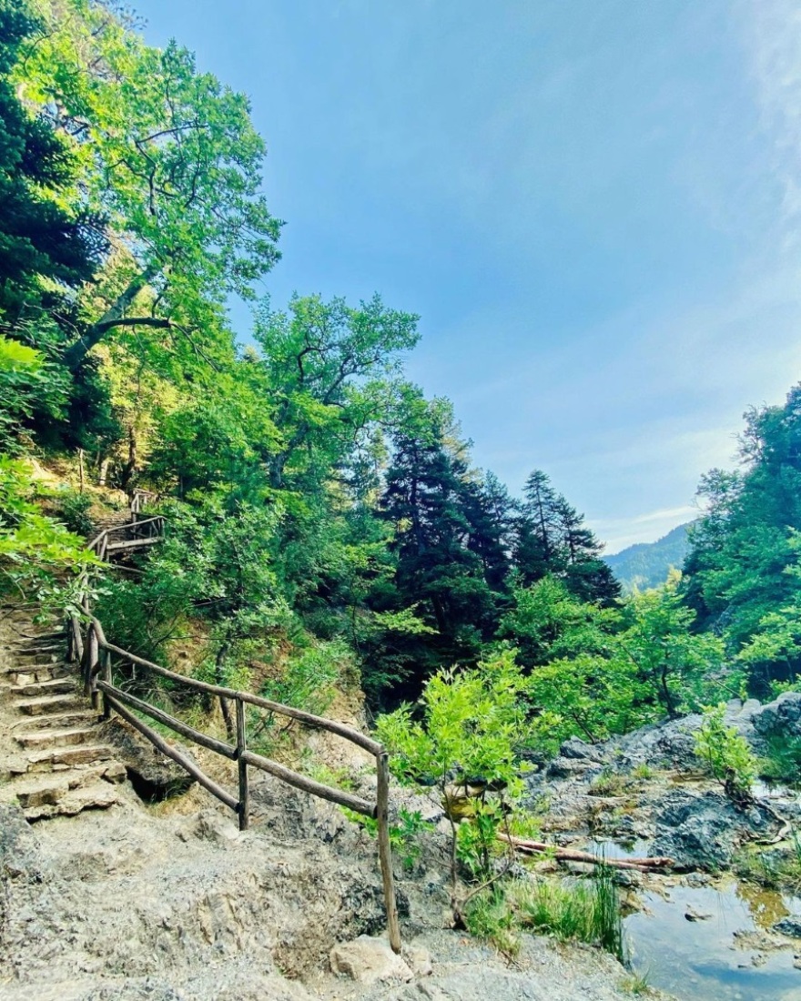 Ο Σπύρος Σούλης δείχνει τη μαγευτική Εύβοια πριν τη φωτιά - Φωτογραφίες από το ταξίδι του