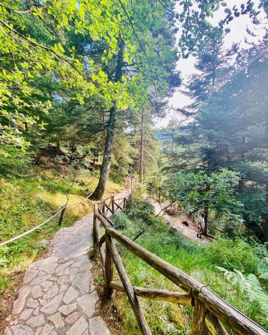 Ο Σπύρος Σούλης δείχνει τη μαγευτική Εύβοια πριν τη φωτιά - Φωτογραφίες από το ταξίδι του