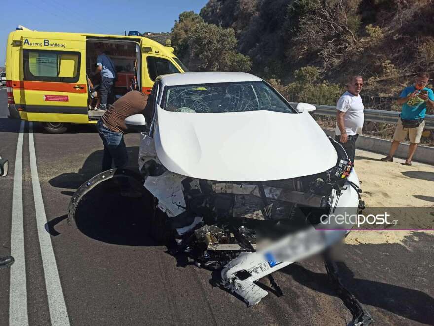 Κρήτη: Σοβαρό τροχαίο στον ΒΟΑΚ - Τρεις τραυματίες